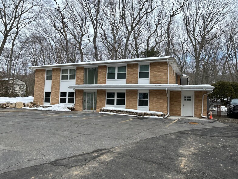 Building Photo - 1550 CT-12