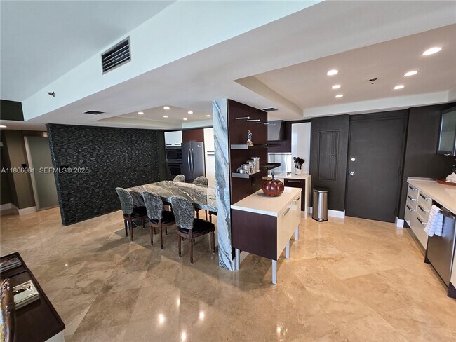 Building Photo - 11113 Biscayne Blvd