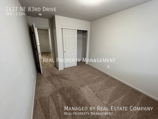 Building Photo - 1427 NE 83rd Dr