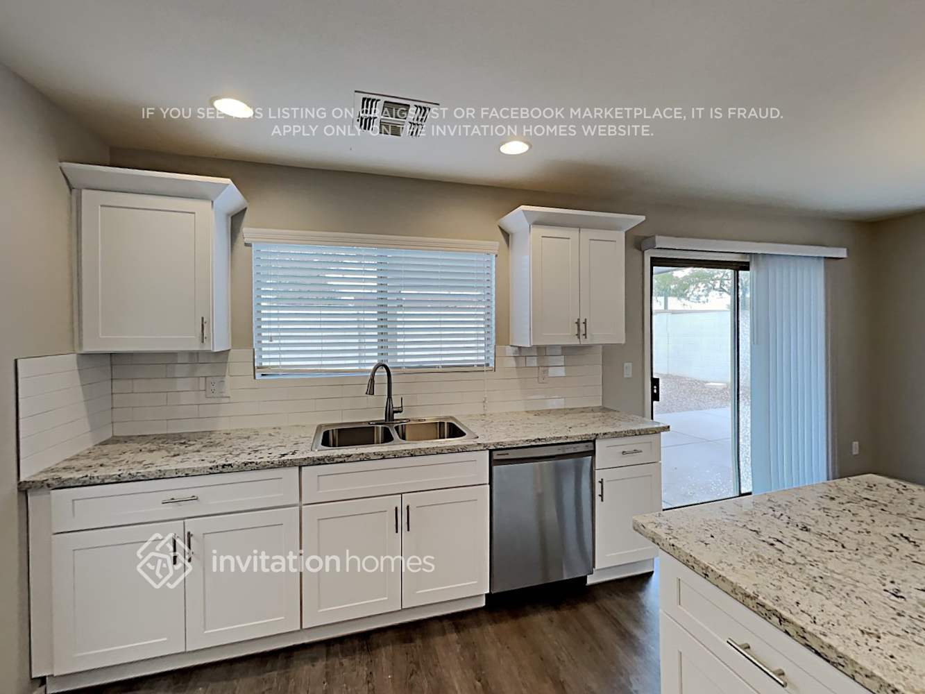 Building Photo - 10908 E Forge Ave