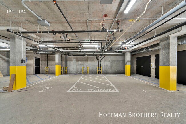 Building Photo - 1240 Magnolia Ave