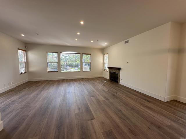 Building Photo - 845 Stratford Dr