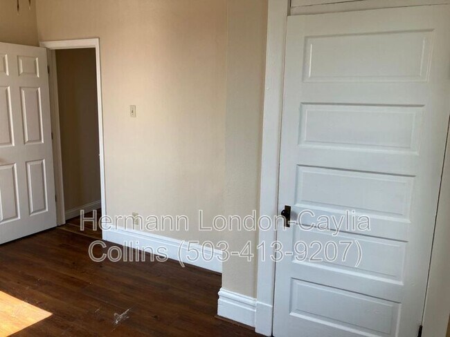 Building Photo - 4506 S Grand Blvd