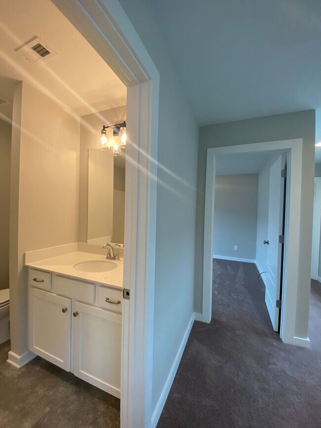 Building Photo - Home for Rent in Calera, AL!!! Available t...