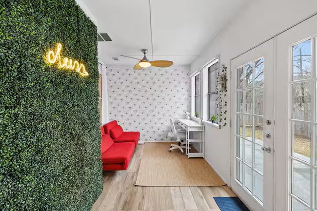 Building Photo - Meadowheath Drive