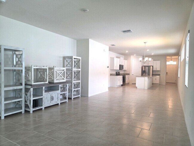 Building Photo - 55+ Gated Community at Palms at Serenoa
