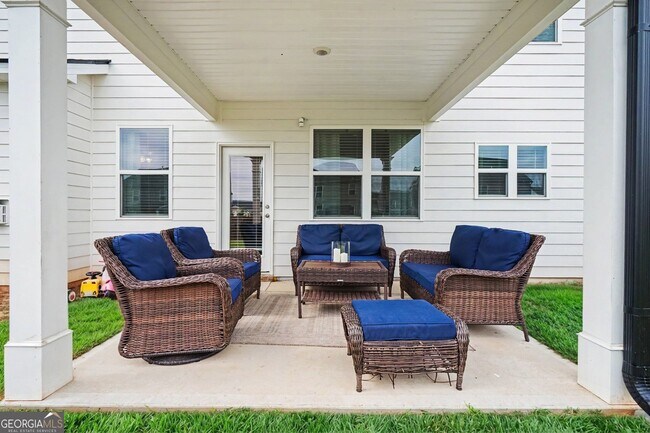 Building Photo - 265 Daurian Dr