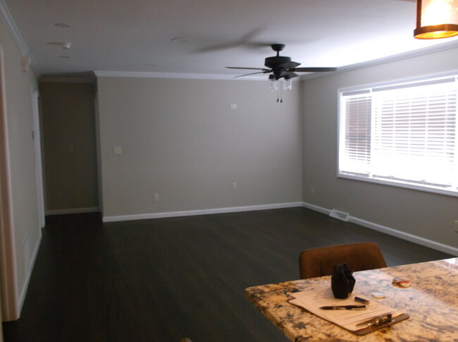 Livingroom - 7824 Rabbitt Rd