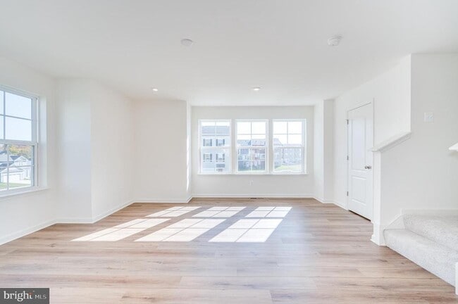 Building Photo - 115 Tuxford Rd