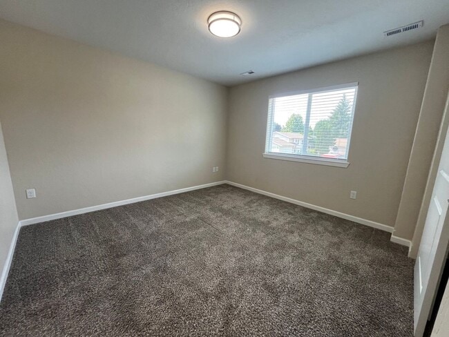 Building Photo - 3-Bed Home with Garage & Fenced Yard in Pr...