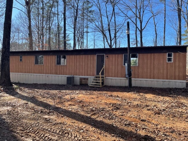 Building Photo - 3 BED, 1.5 BATH MOBILE HOME