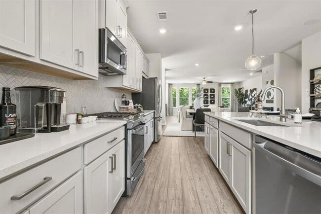 Building Photo - 406 Nix Ln