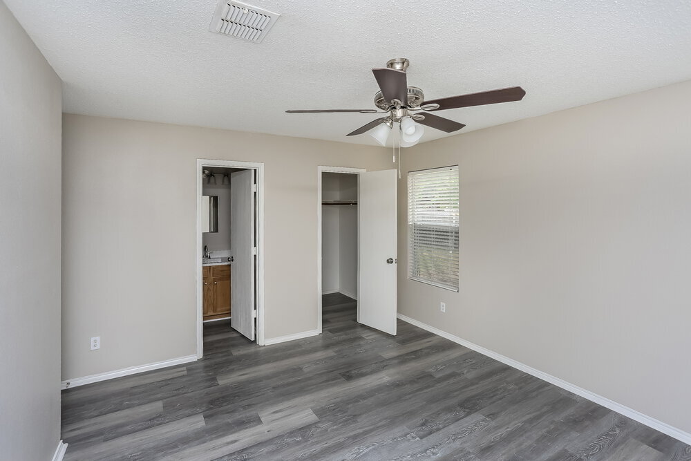 Building Photo - 8757 Garden Springs Dr