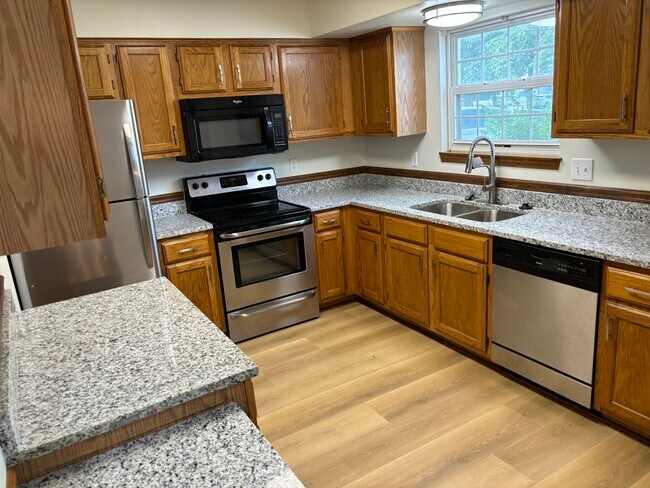 Building Photo - 1329 East 21st terrace