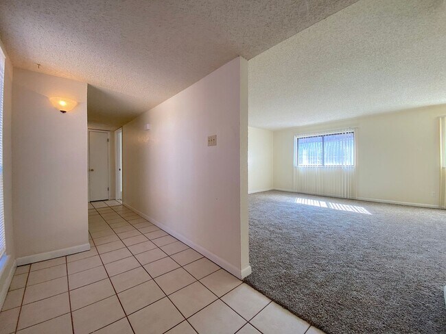 Building Photo - West El Paso 4 bed refrig A/C Home!