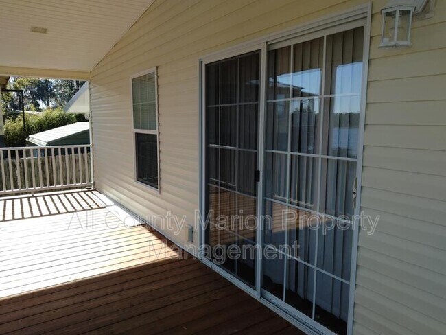 Building Photo - 23031 NE 112th Court Rd