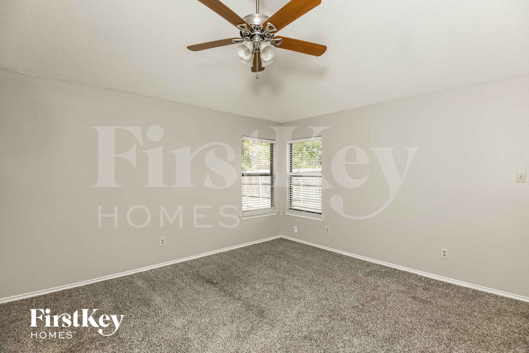 Building Photo - 4742 Cornflower Dr