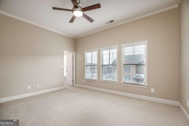 Building Photo - 528 Twinrose Way