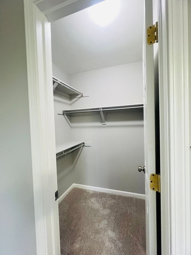 Building Photo - -$350.00 off  FIRST FULL MONTH'S RENT w/ 1...