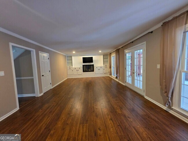 Building Photo - 1531 Dartmouth Ct