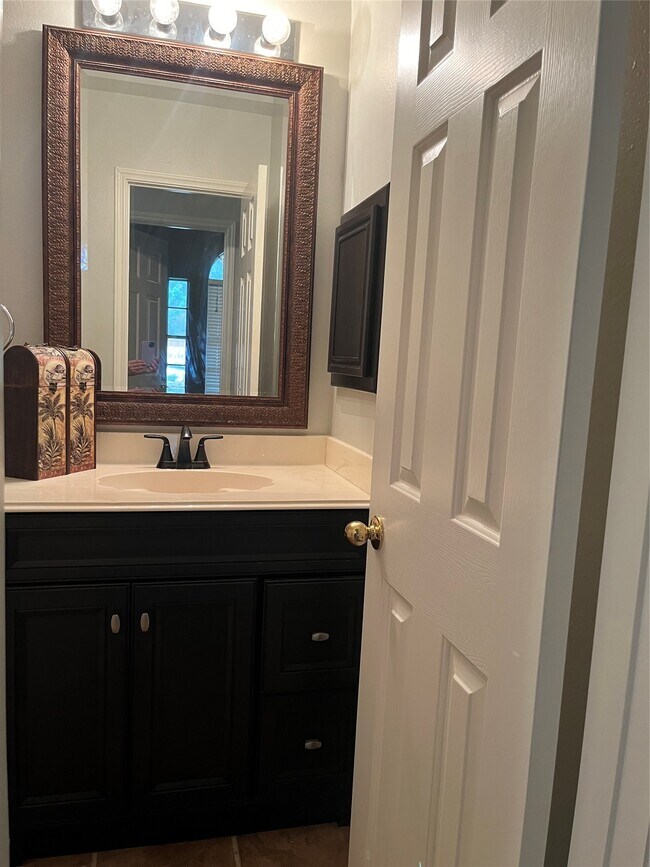 Building Photo - 11302 Meadowchase Dr