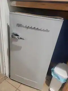 Building Photo - 1053 N Eastman Ave