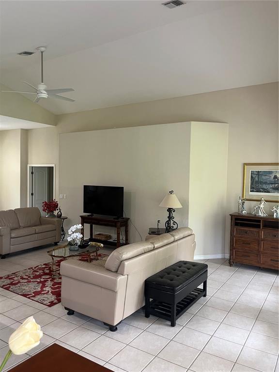 Building Photo - 174 Grand Oak Cir