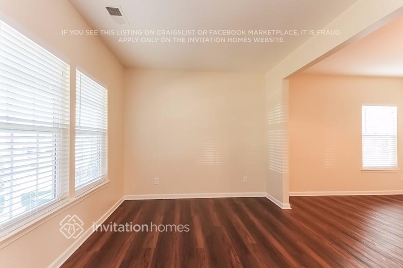 Building Photo - 156 Gilden Way