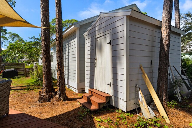 Building Photo - 55 Sunrise Cir