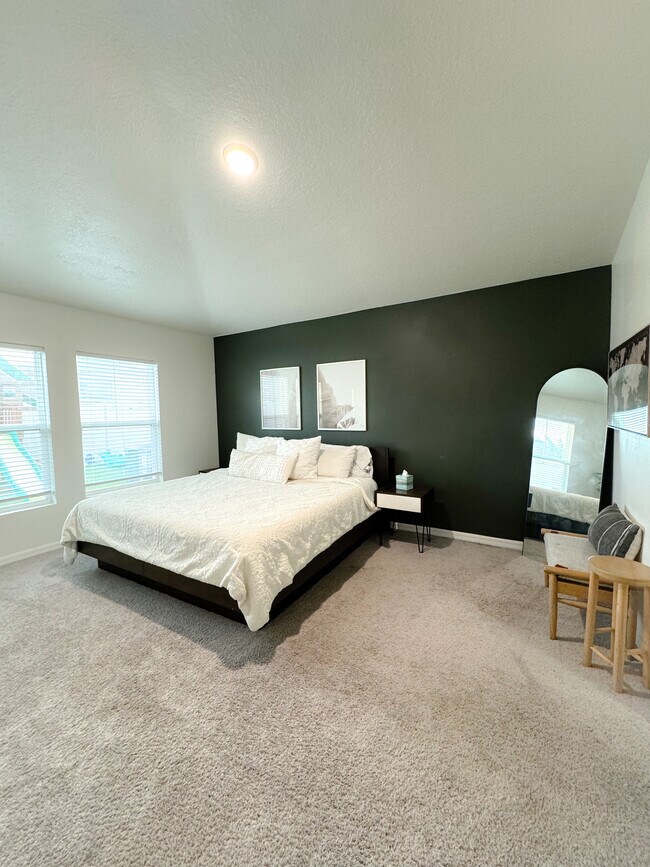 Building Photo - 5670 Arlington River Dr