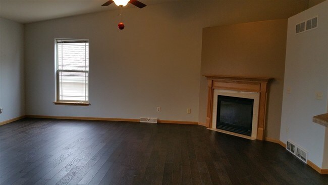 Building Photo - 8035 Starr Grass Dr