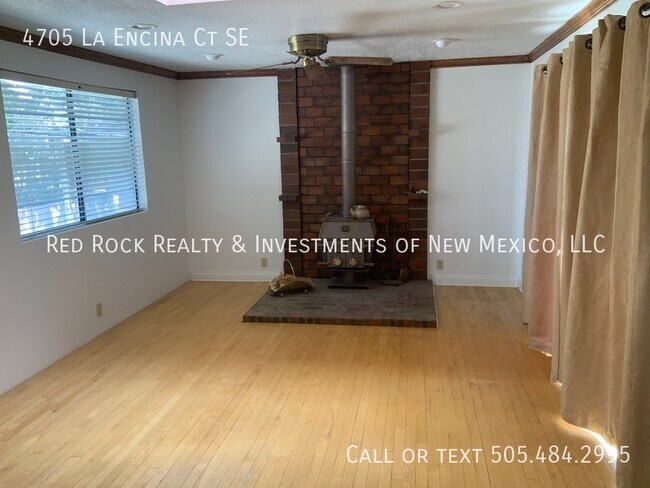 Building Photo - 4705 La Encina Ct SE