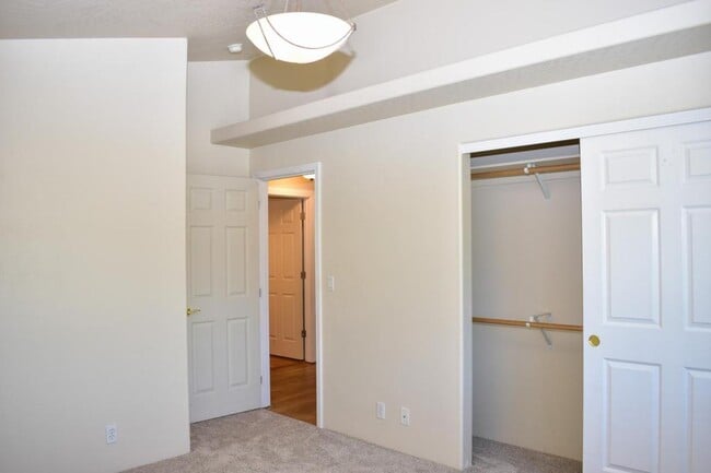 Building Photo - 1648 Nunnwood Ln
