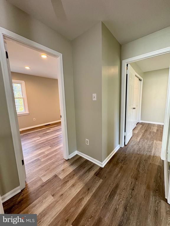 Building Photo - 106 Sunset Way