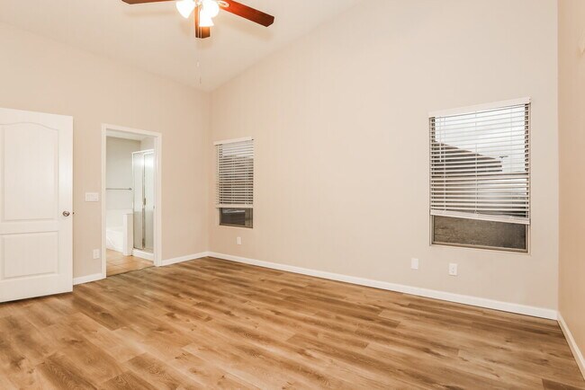 Building Photo - 15112 W Eureka Trail