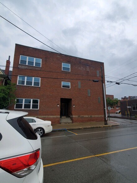Building Photo - 54 N Morris St