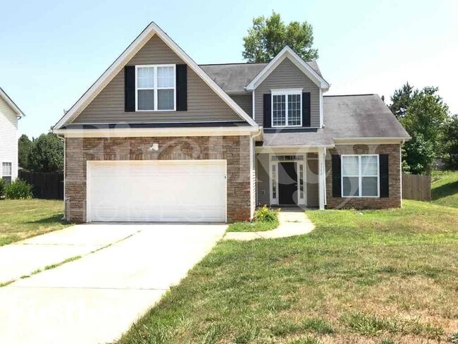 Building Photo - 3750 Wharton Dr