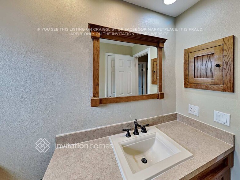 Building Photo - 14510 Apache Ave