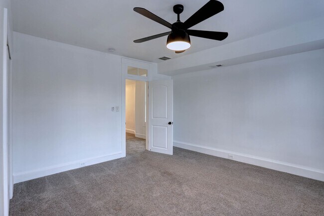 Building Photo - Renovated Single Family 2BR+2Bonus Rm/2.5BA Home in the Heart of Waverly