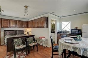 Building Photo - 135 1st St