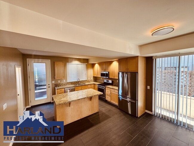 Building Photo - 3528-3538 Indiana Street Unit 3528-