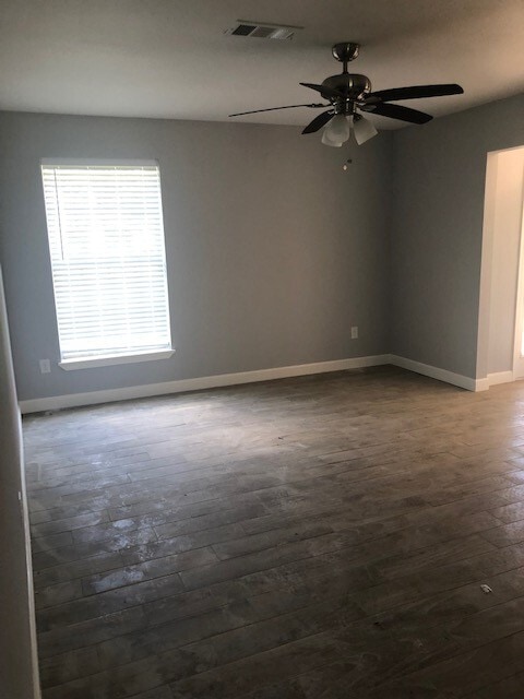 Building Photo - Gorgeous all renovated Home in Sour Lake, TX!