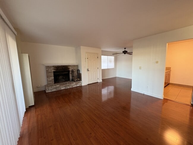 Building Photo - 297 Enterprise Dr