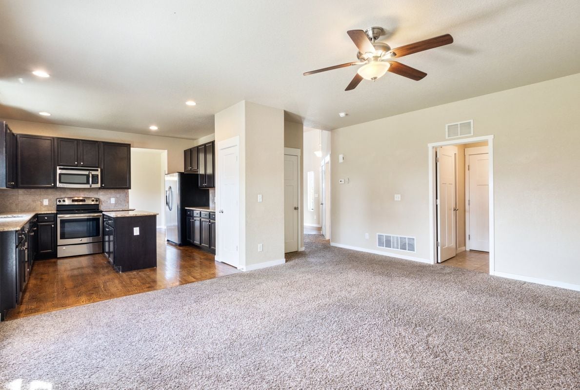Building Photo - 10423 Abrams Dr