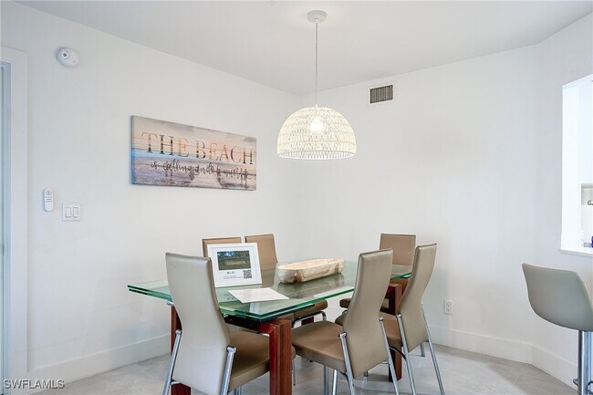 Building Photo - 592 Beachwalk Cir