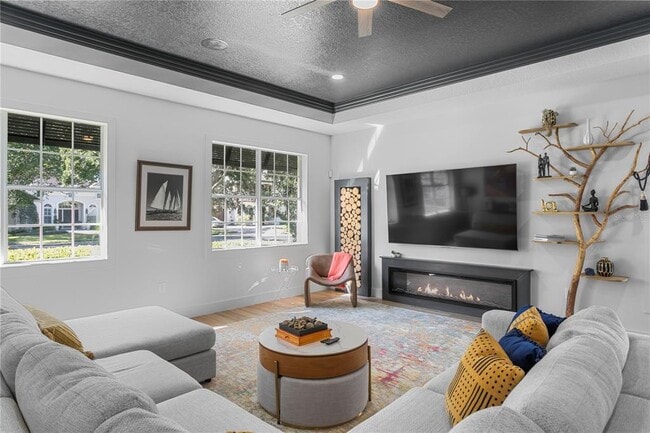 Building Photo - 2107 Branch Hill St