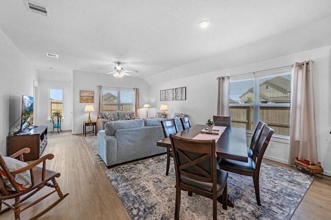 Building Photo - 4685 Cleo Day Dr