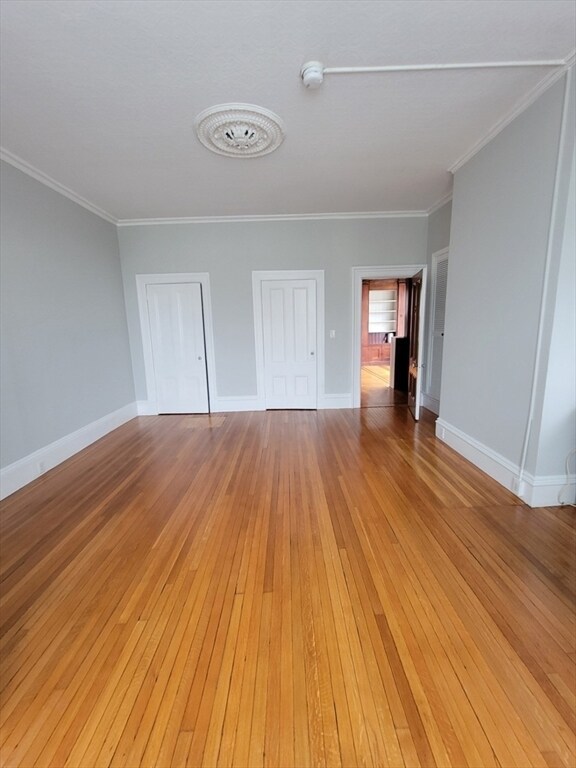 Building Photo - 172 Nesmith St