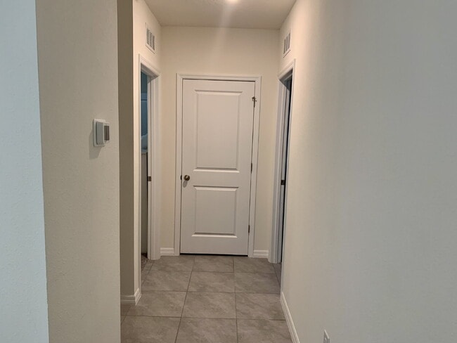 Building Photo - 33997 Jasper Stone Dr