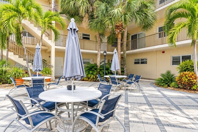 Building Photo - 2600 S Ocean Dr